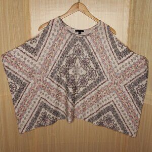 Signature Studio Aztec Print Ponch Style Top